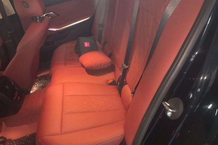 Used BMW 3 Series 2025 330Li M Sport Shadowline Package Left Rear Seat