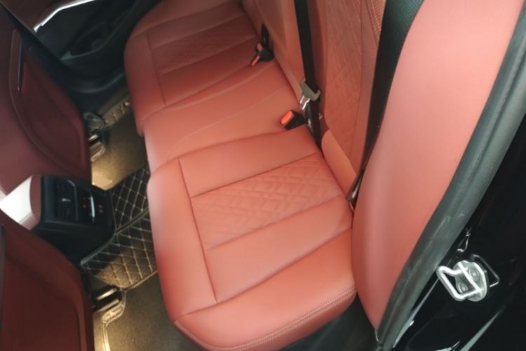 Used BMW 3 Series 2025 325Li M Sport Package Left Rear Seat