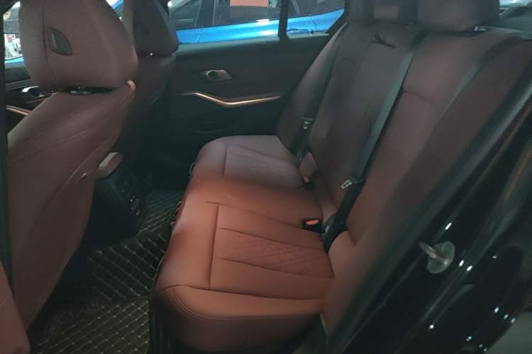 Used BMW 3 Series 2025 330i M Sport Night Edition Package Left Rear Seat