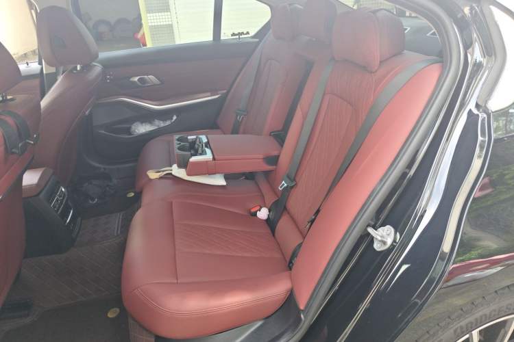 Used BMW 3 Series 2025 325Li M Sport Package Left Rear Seat