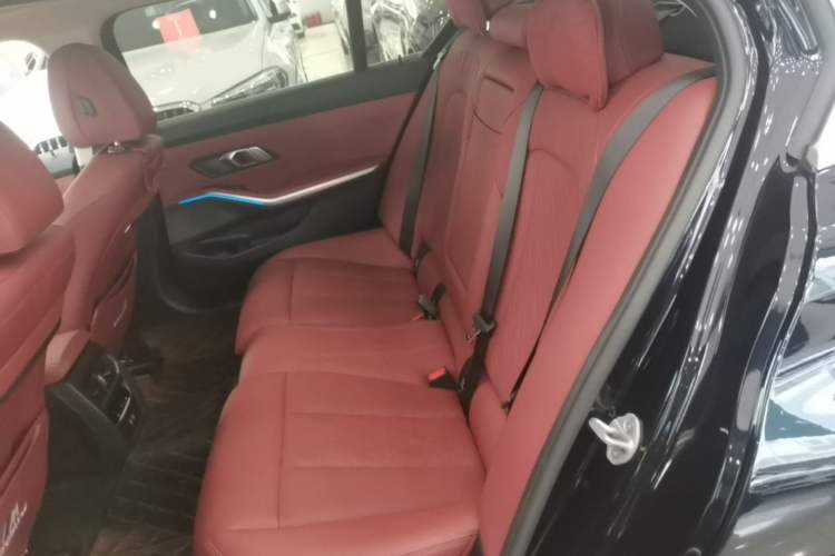 Used BMW 3 Series 2025 325Li M Sport Package Left Rear Seat