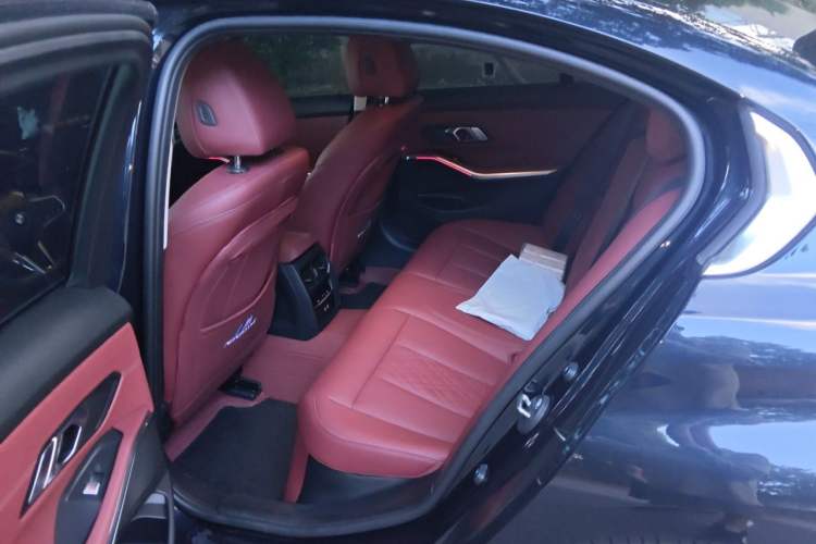 Used BMW 3 Series 2025 325i M Sport Package Left Rear Seat