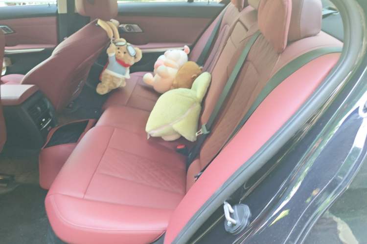 Used BMW 3 Series 2025 325Li M Sport Package Left Rear Seat