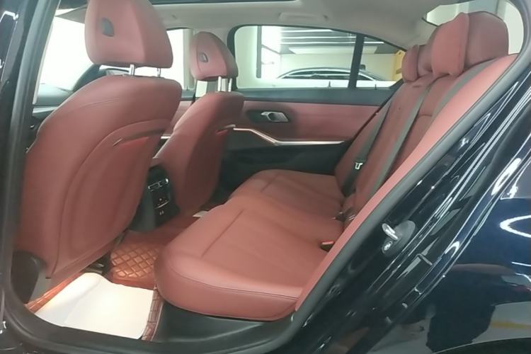 Used BMW 3 Series 2025 325Li M Sport Package Left Rear Seat