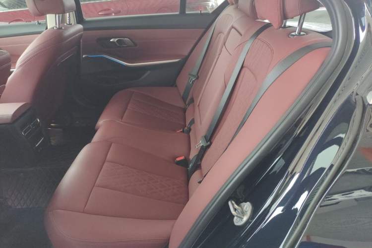 Used BMW 3 Series 2025 325Li M Sport Package Left Rear Seat