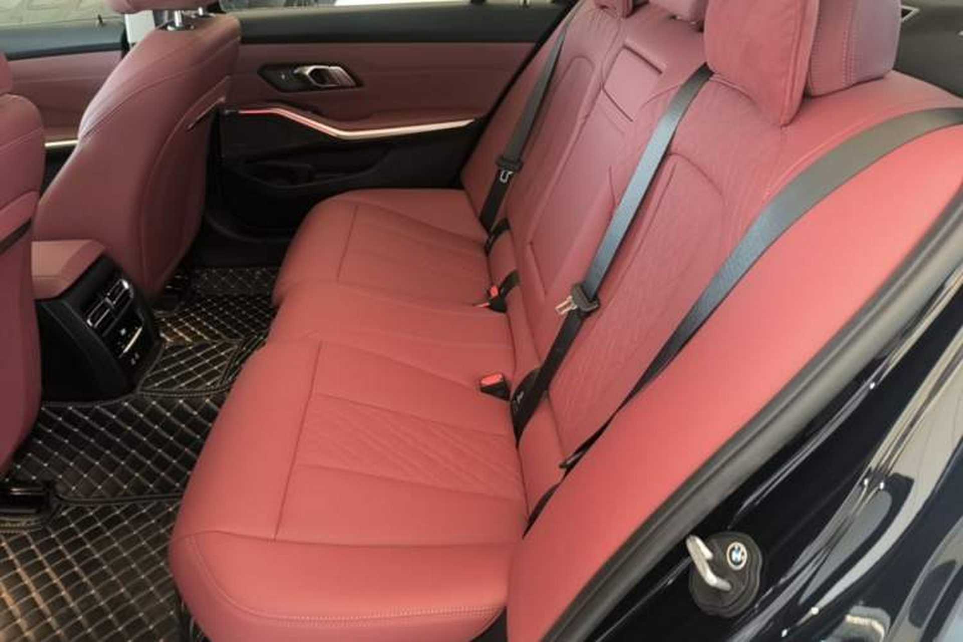 Used BMW 3 Series 2025 330Li M Sport Shadowline Package Left Rear Seat