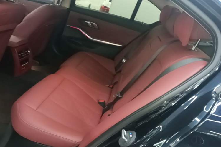 Used BMW 3 Series 2025 325Li M Sport Package Left Rear Seat