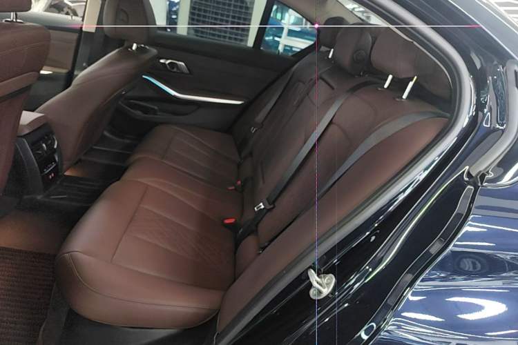 Used BMW 3 Series 2025 325Li M Sport Package Left Rear Seat