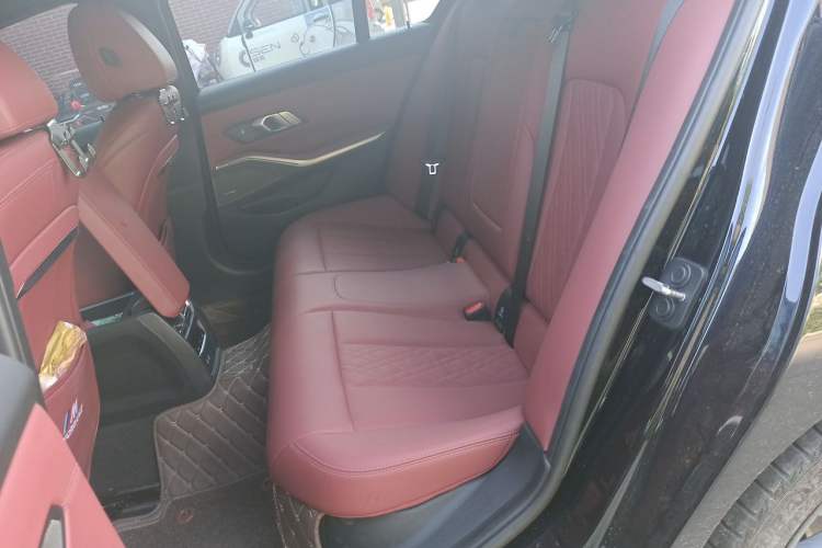 Used BMW 3 Series 2025 330i M Sport Night Edition Package Left Rear Seat