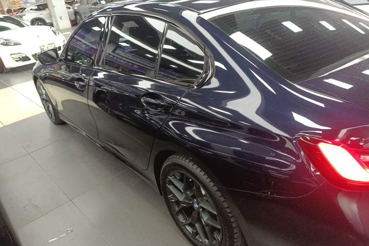 Used BMW 3 Series 2025 330Li M Sport Shadowline Package Left Side