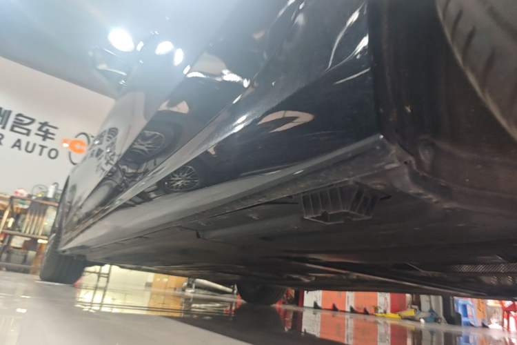 Used BMW 3 Series 2025 325Li M Sport Package Left Side Sill