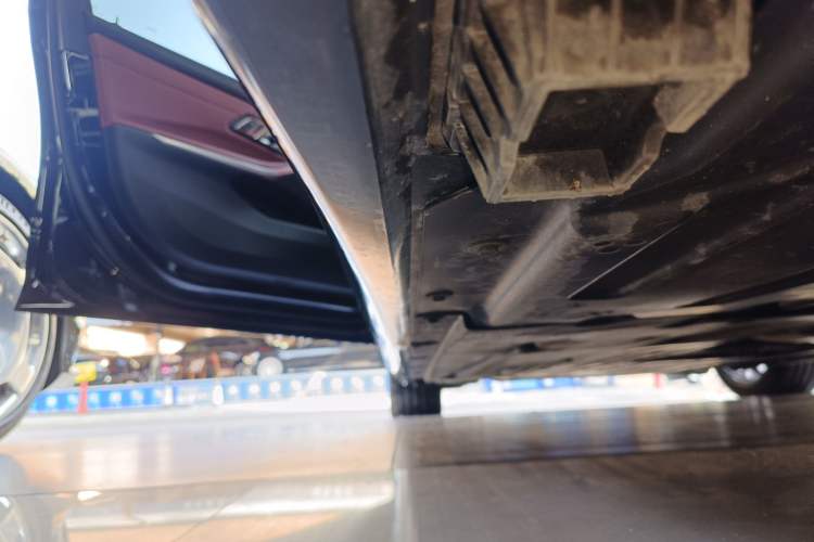 Used BMW 3 Series 2025 325Li M Sport Package Left Side Sill