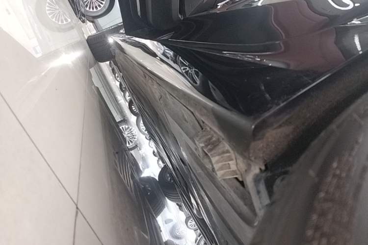 Used BMW 3 Series 2025 330i M Sport Night Edition Package Left Side Sill