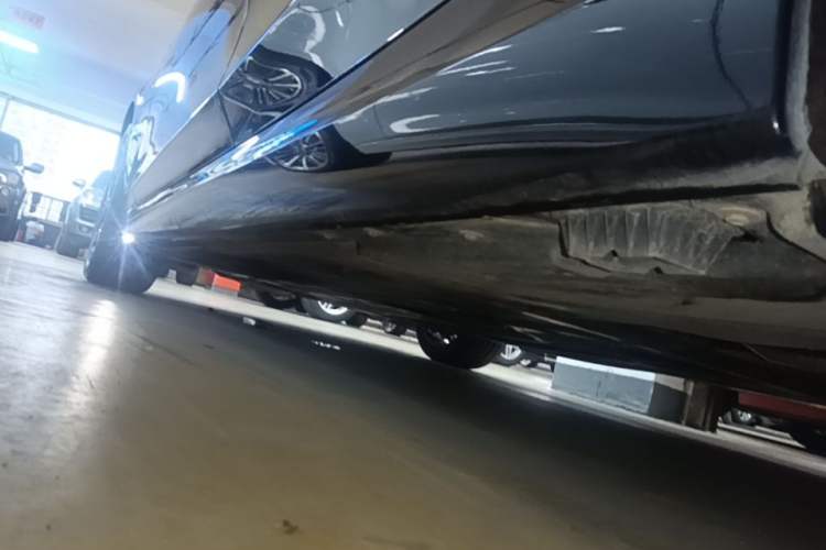 Used BMW 3 Series 2025 330Li M Sport Shadowline Package Left Side Sill