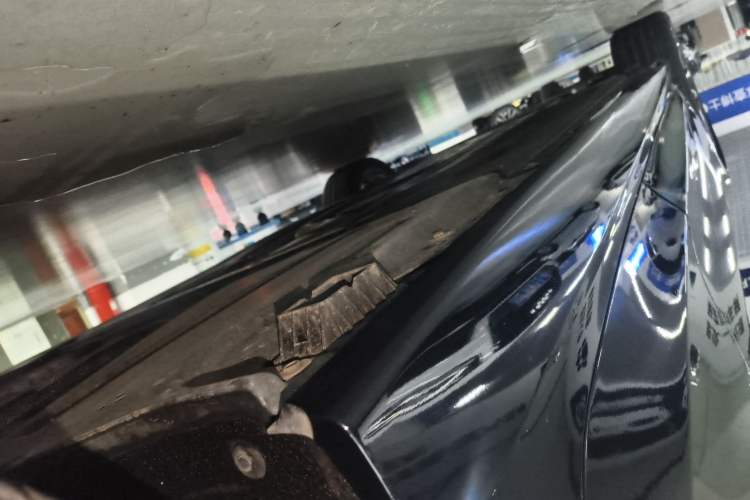 Used BMW 3 Series 2025 325Li M Sport Package Left Side Sill