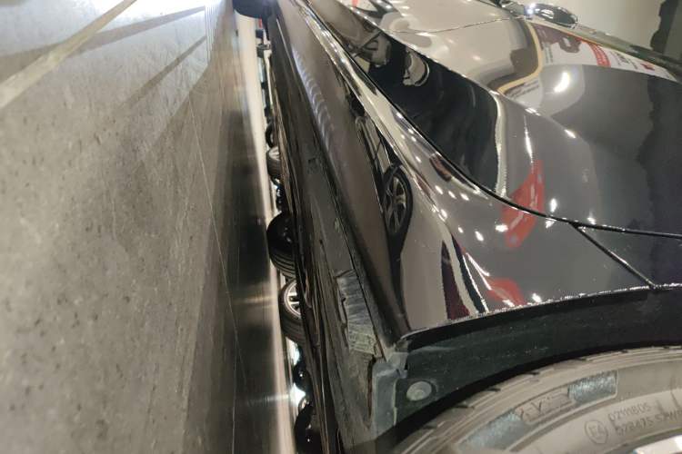 Used BMW 3 Series 2025 325Li M Sport Package Left Side Sill