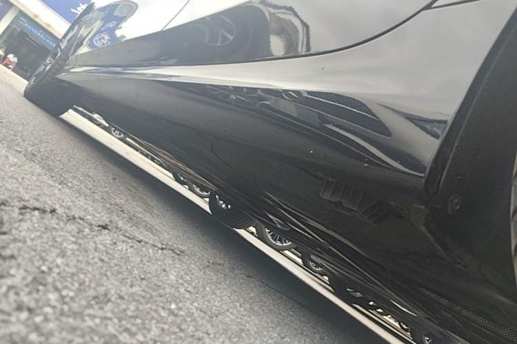 Used BMW 3 Series 2025 330Li M Sport Shadowline Package Left Side Sill