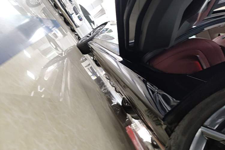 Used BMW 3 Series 2025 325Li M Sport Package Left Side Sill