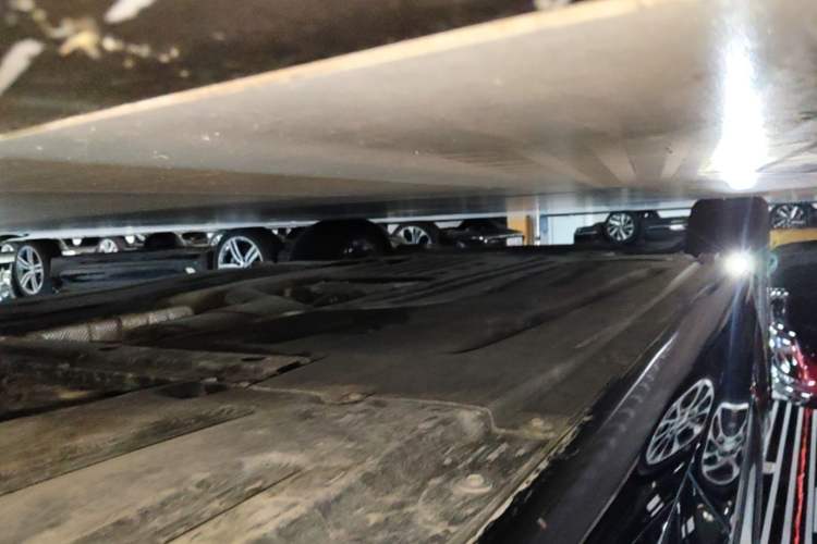 Used BMW 3 Series 2025 330Li M Sport Shadowline Package Left Side Sill