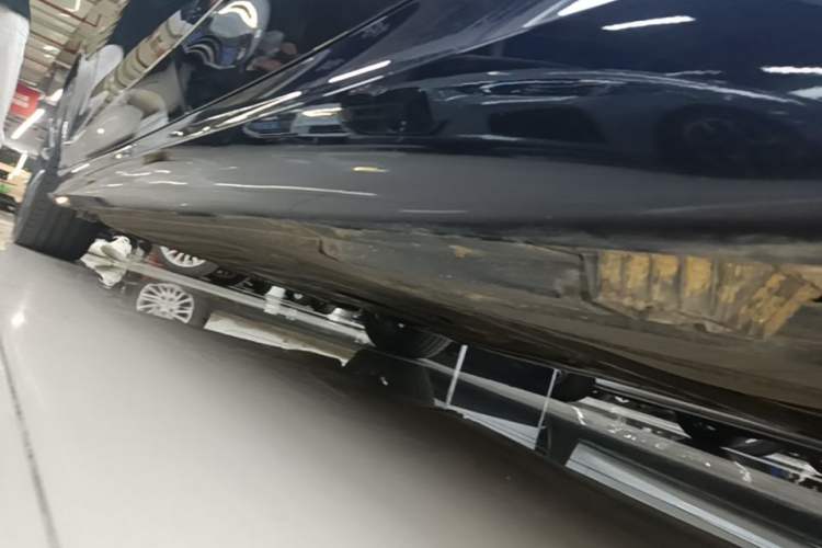 Used BMW 3 Series 2025 325Li M Sport Package Left Side Sill