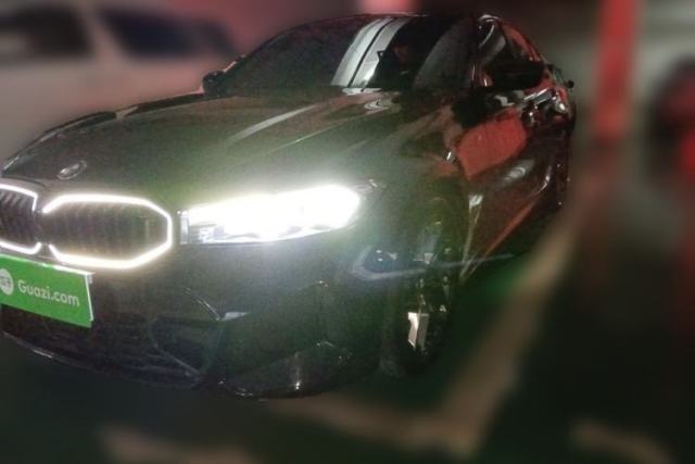 Ojetý BMW 3 Series 2025 330i M Sport Night Edition Package
