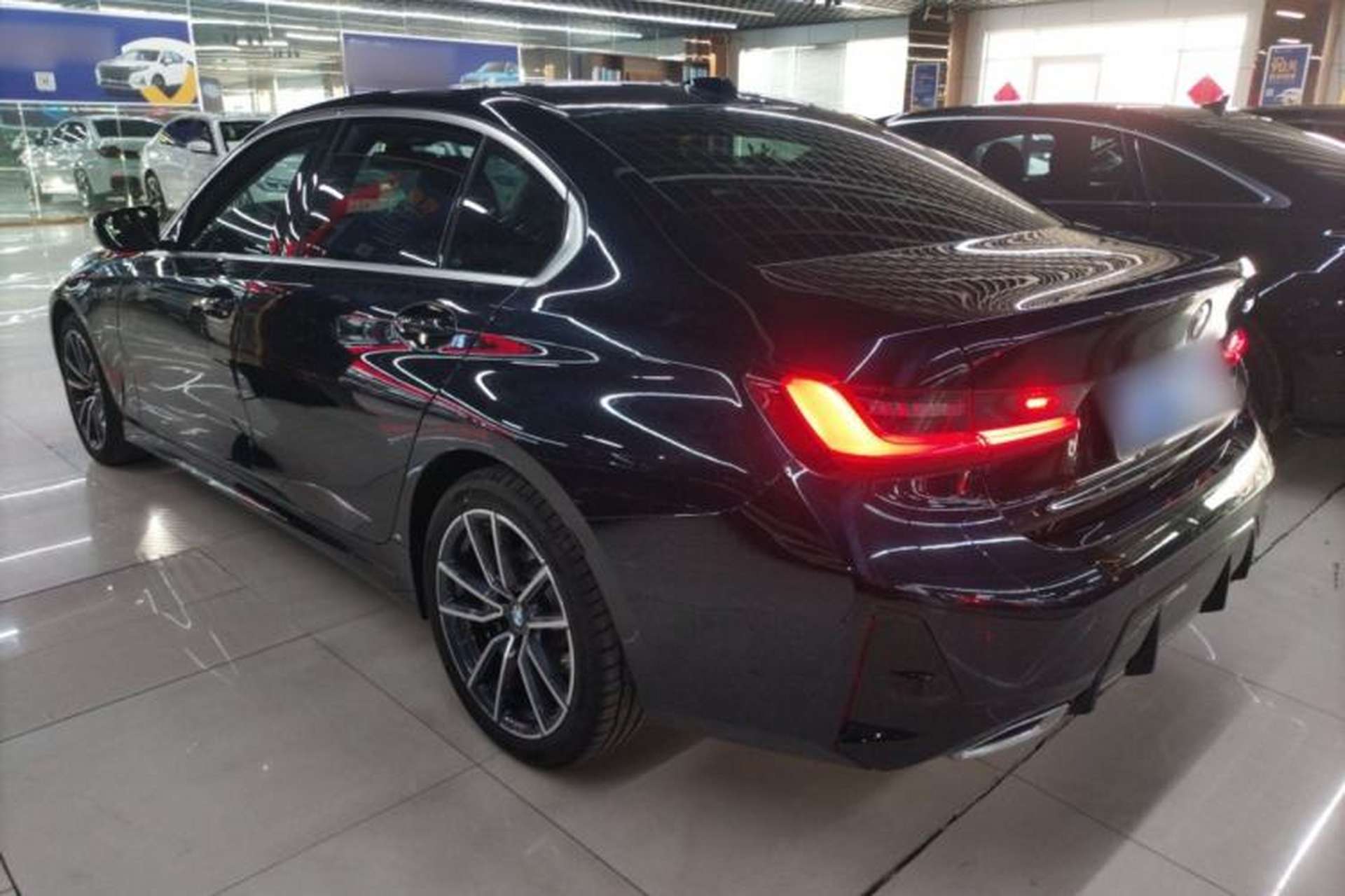 Used BMW 3 Series 2025 325Li M Sport Package Rear Left 45 Deg