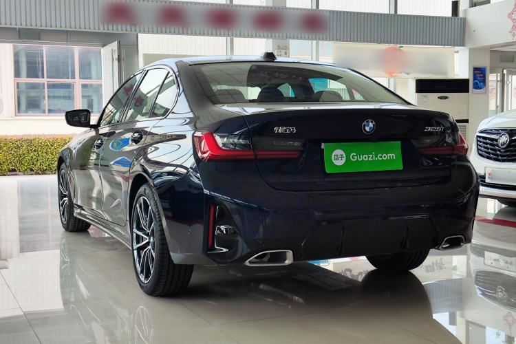 Used BMW 3 Series 2025 325i M Sport Package Rear Left 45 Deg