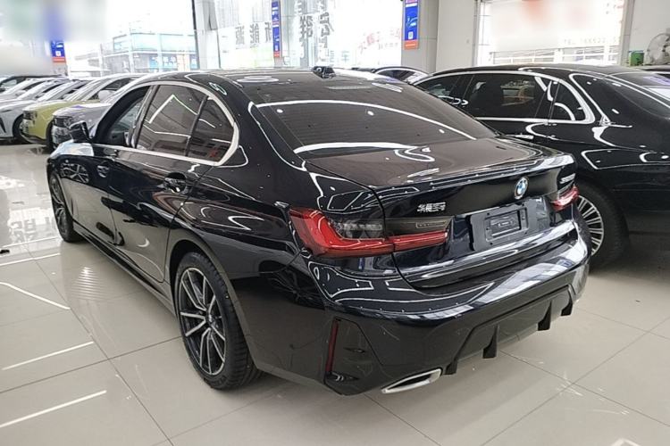 Used BMW 3 Series 2025 325Li M Sport Package Rear Left 45 Deg