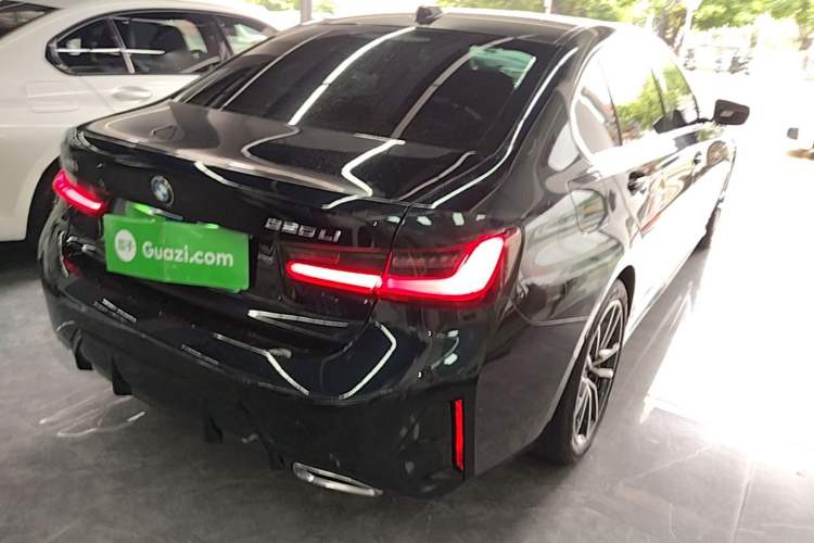 Used BMW 3 Series 2025 325Li M Sport Package Rear Right 45 Deg