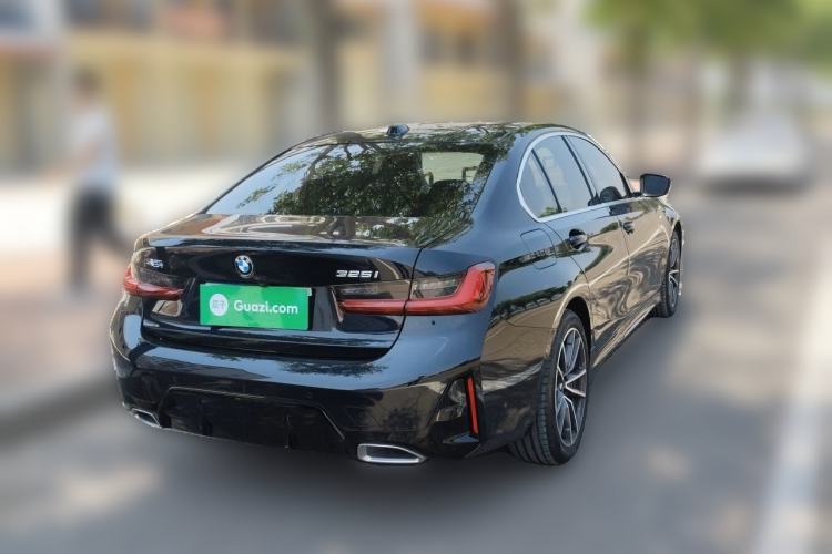 Used BMW 3 Series 2025 325i M Sport Package Rear Right 45 Deg