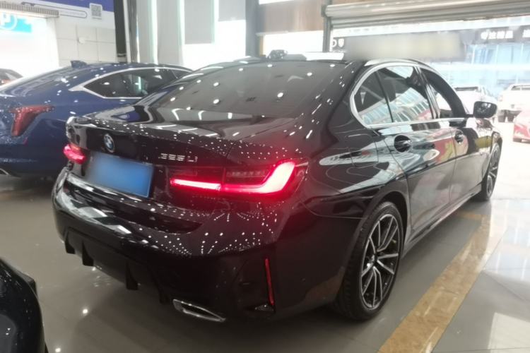 Used BMW 3 Series 2025 325Li M Sport Package Rear Right 45 Deg