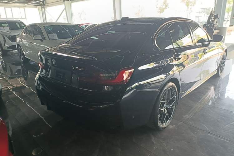 Used BMW 3 Series 2025 330Li M Sport Shadowline Package Rear Right 45 Deg