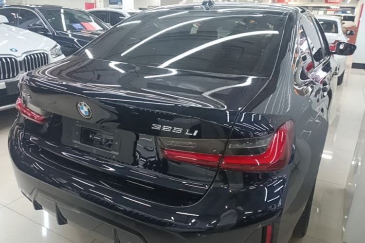 Used BMW 3 Series 2025 325Li M Sport Package Rear Right 45 Deg