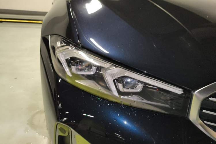 Used BMW 3 Series 2025 325i M Sport Package Right Front Headlight