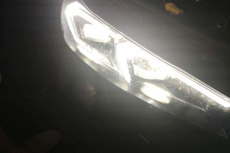 Used BMW 3 Series 2025 330Li M Sport Shadowline Package Right Front Headlight
