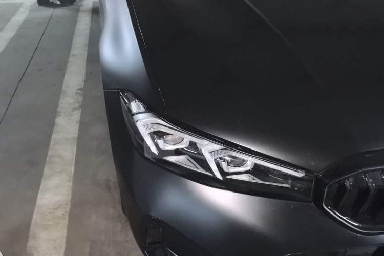 Used BMW 3 Series 2025 330Li M Sport Shadowline Package Right Front Headlight
