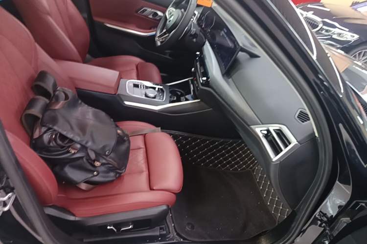 Used BMW 3 Series 2025 325Li M Sport Package Right Front Seat
