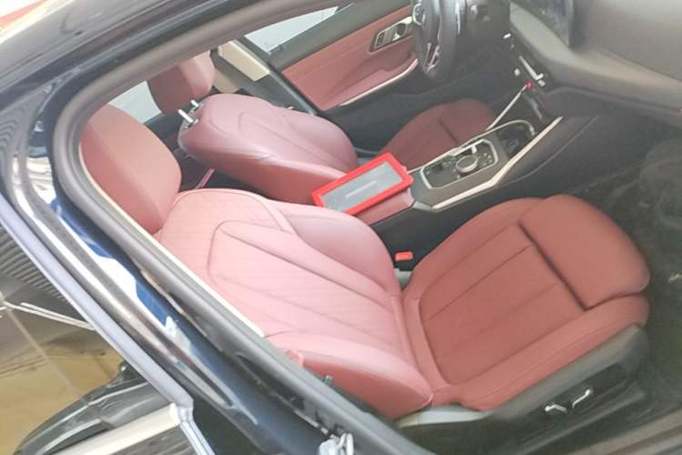 Used BMW 3 Series 2025 325Li M Sport Package Right Front Seat