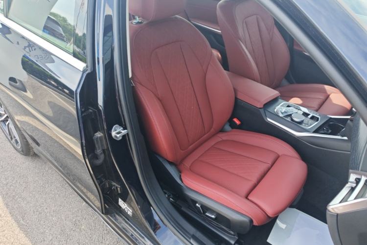 Used BMW 3 Series 2025 325Li M Sport Package Right Front Seat