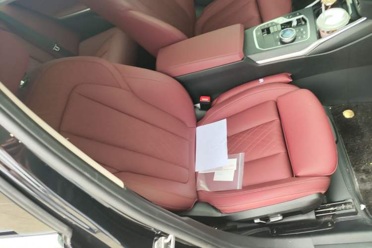 Used BMW 3 Series 2025 325Li M Sport Package Right Front Seat