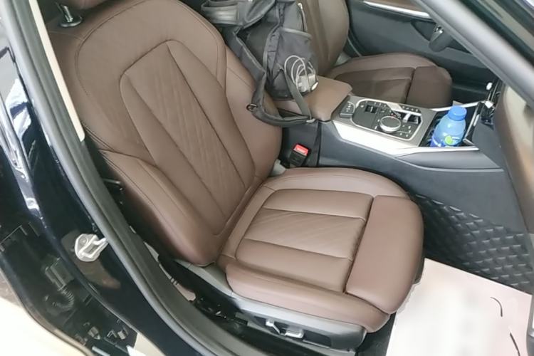 Used BMW 3 Series 2025 330Li M Sport Shadowline Package Right Front Seat