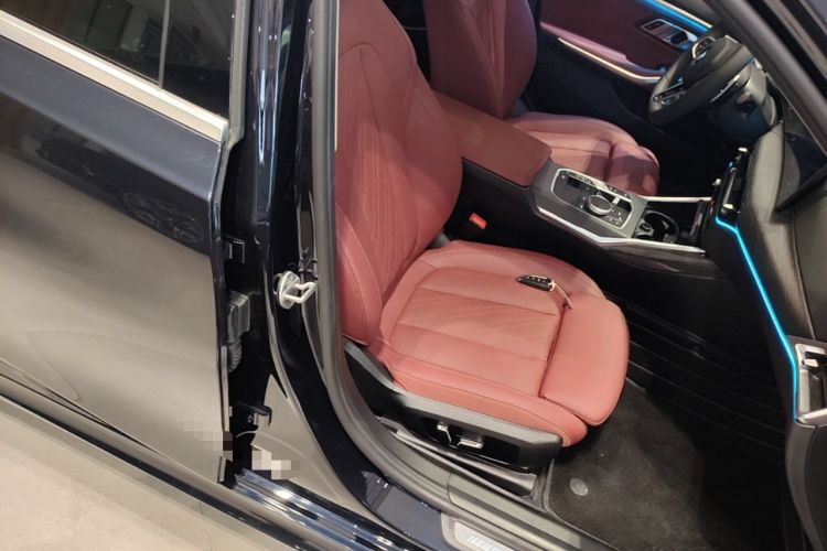 Used BMW 3 Series 2025 325Li M Sport Package Right Front Seat