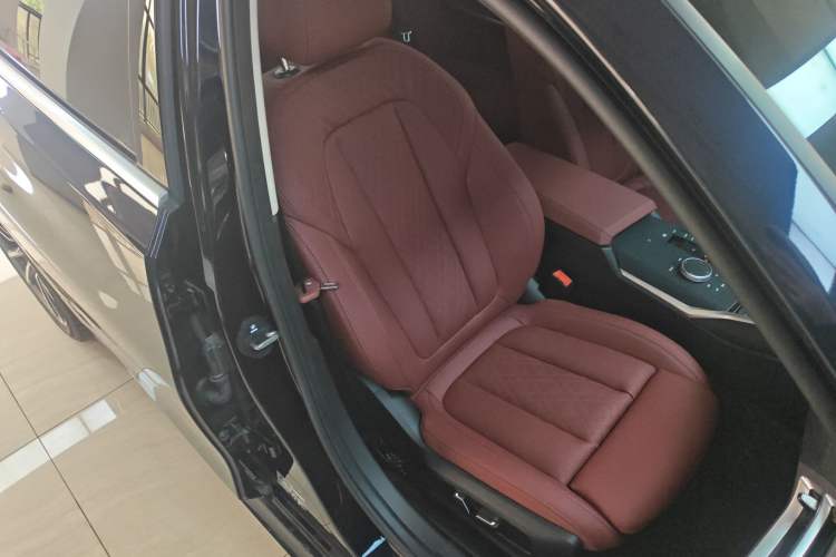 Used BMW 3 Series 2025 325Li M Sport Package Right Front Seat