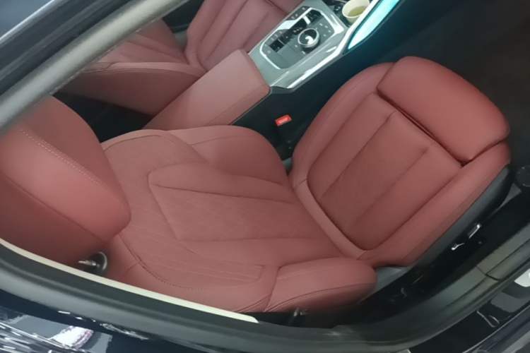 Used BMW 3 Series 2025 325Li M Sport Package Right Front Seat