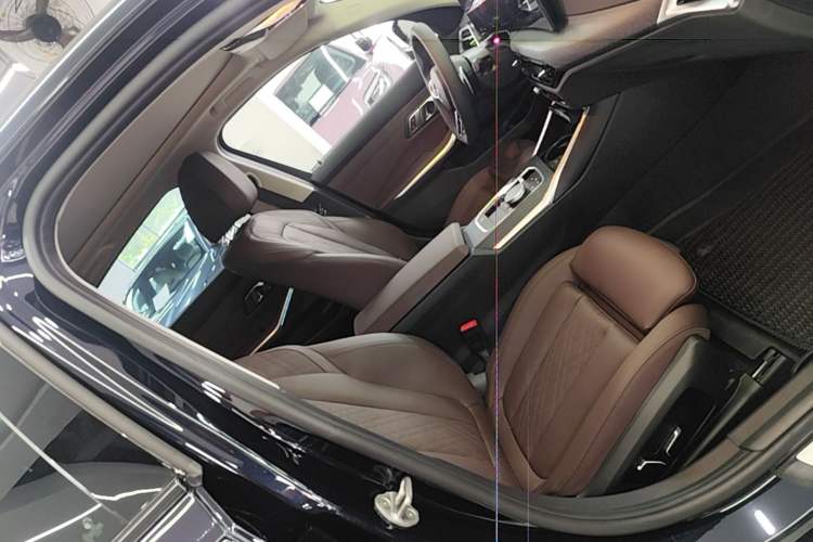 Used BMW 3 Series 2025 325Li M Sport Package Right Front Seat