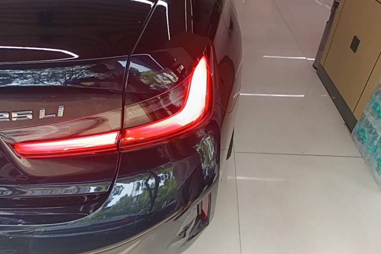 Used BMW 3 Series 2025 325Li M Sport Package Right Rear Taillight