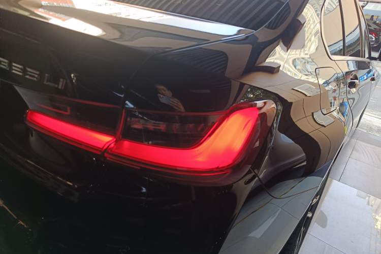Used BMW 3 Series 2025 325Li M Sport Package Right Rear Taillight