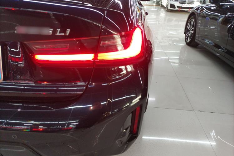 Used BMW 3 Series 2025 325Li M Sport Package Right Rear Taillight