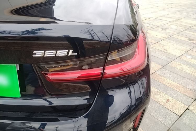 Used BMW 3 Series 2025 325Li M Sport Package Right Rear Taillight