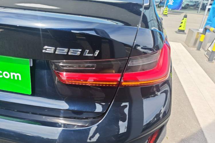 Used BMW 3 Series 2025 325Li M Sport Package Right Rear Taillight